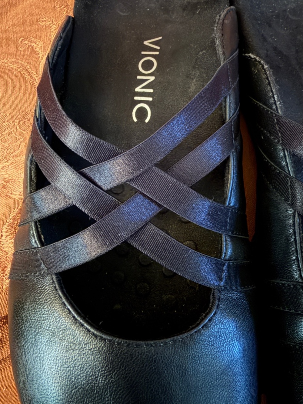 Vionic Claire Black Slip On Leather Flat Mule Size 9 - Picture 3 of 15